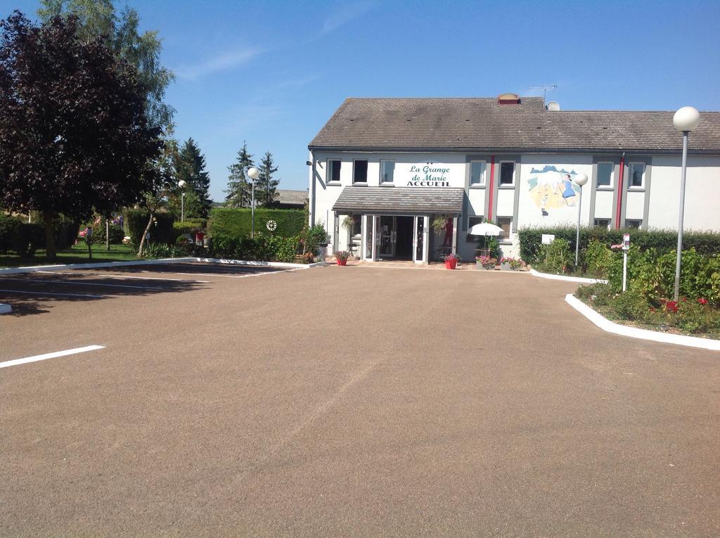La Grange De Marie Hotel Nitry Eksteriør billede